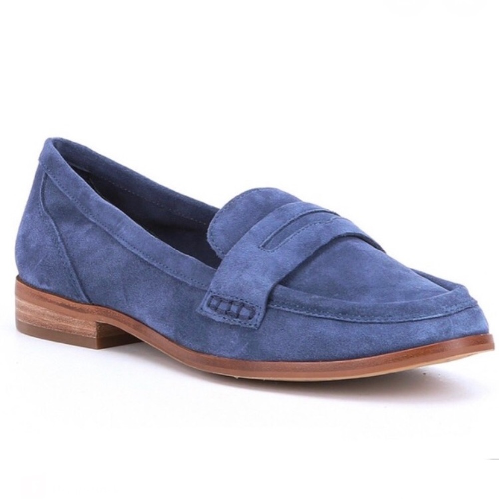Gianni Bini blue suede loafers 7.5